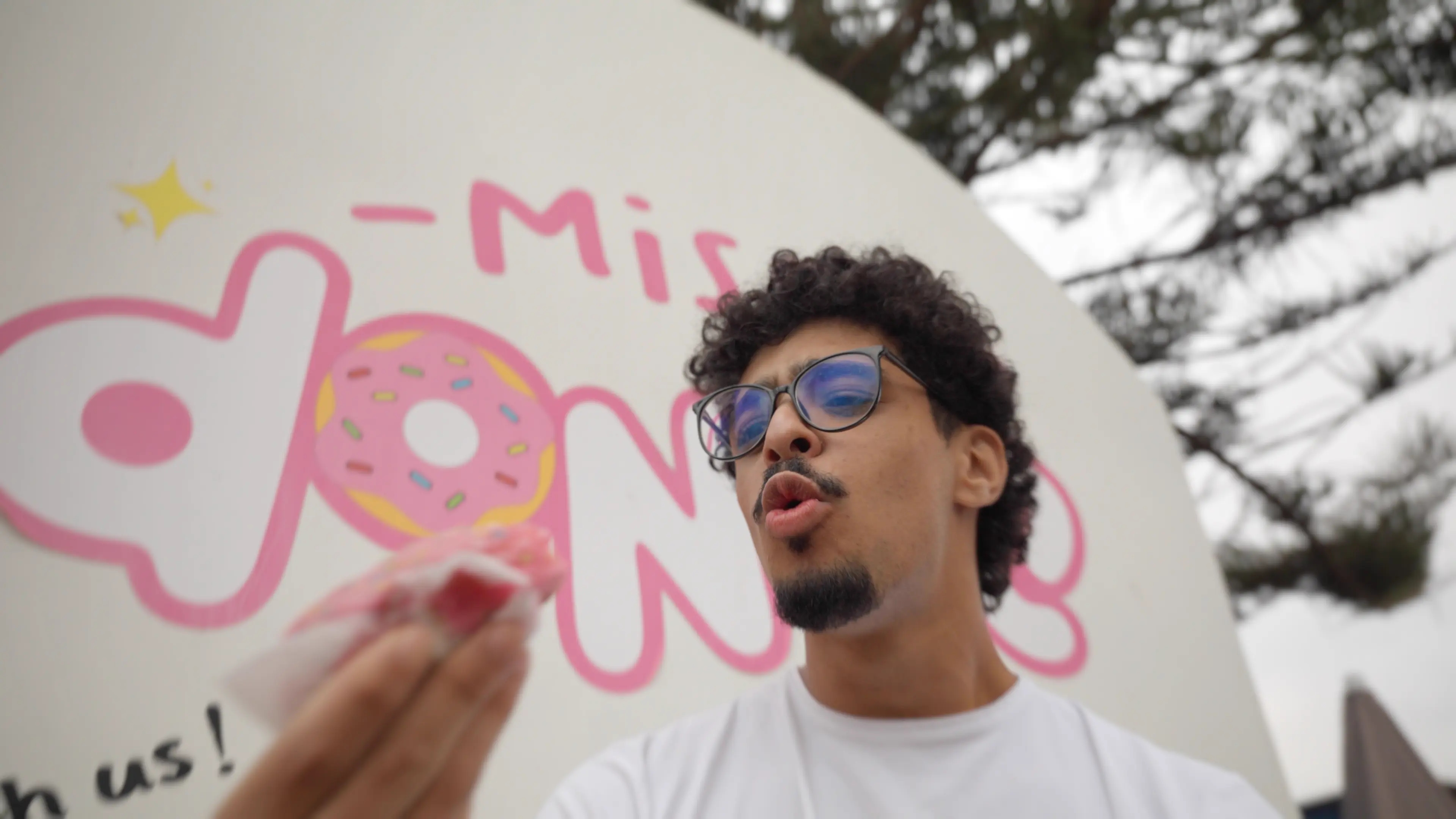 Share The Happiness Share Miss Donuts